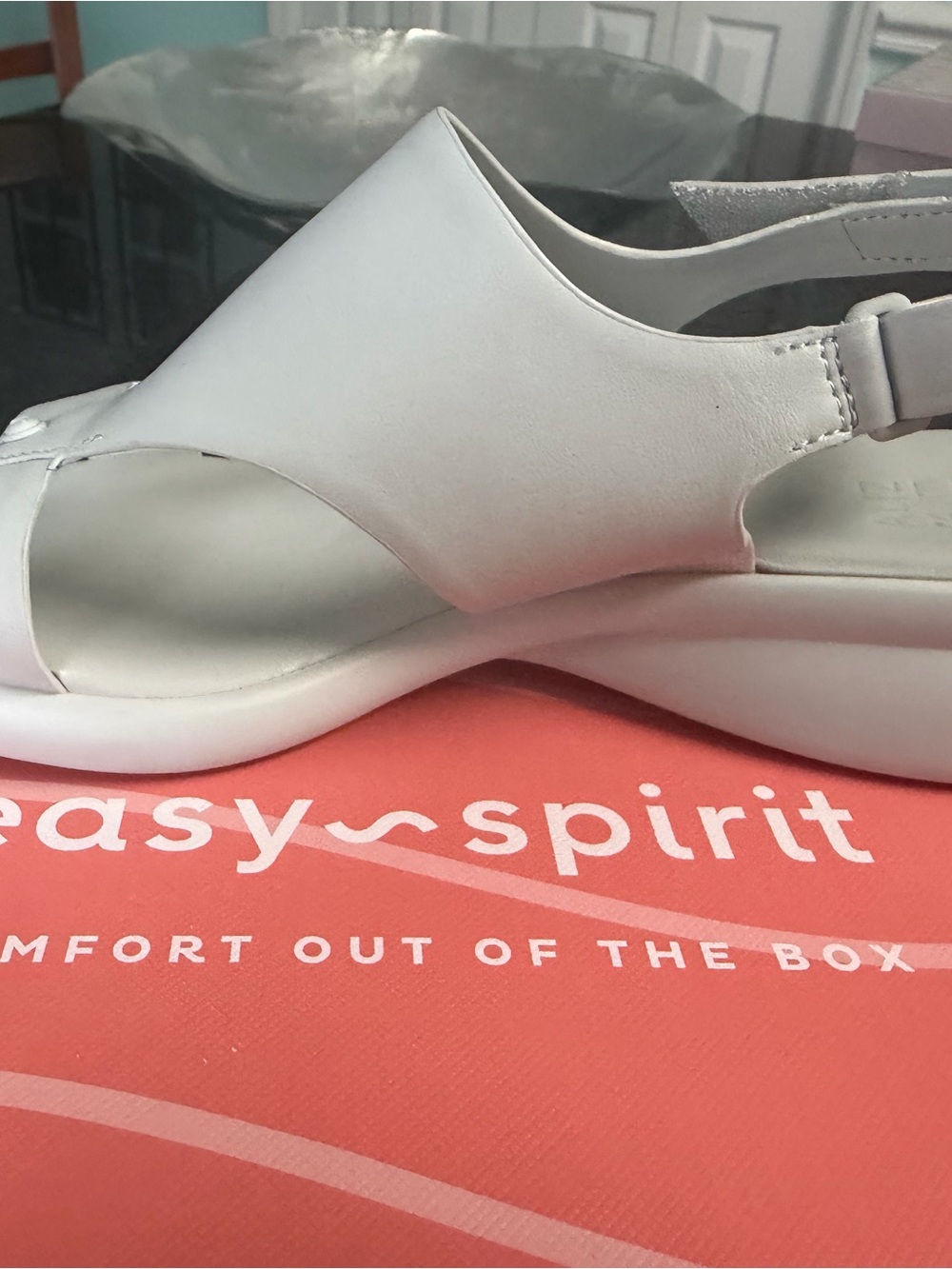Easy Spirit White Open-Toe Slingback Comfort Sandal